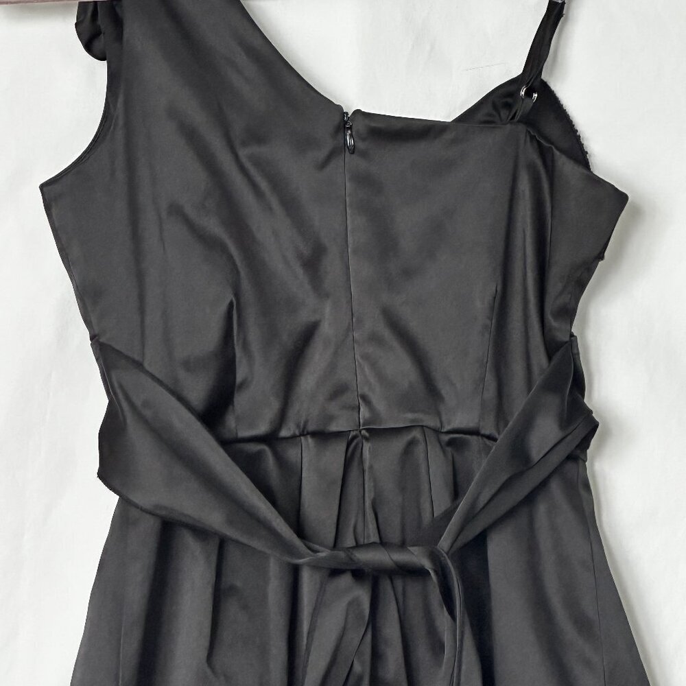 A-Line Mini Dress In Black with Flower Decor Size 3 - Picture 2 of 10